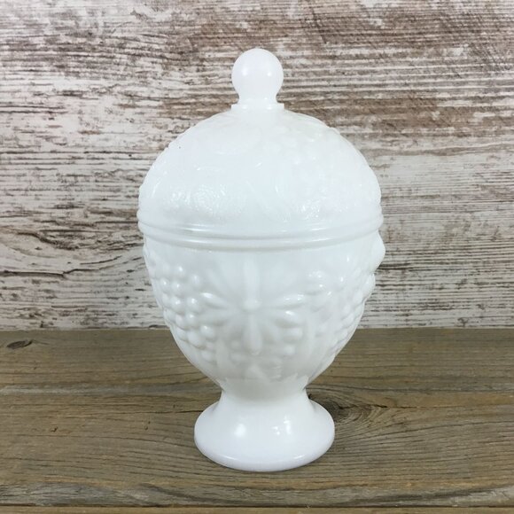 Vintage Avon White Milk Glass Lidded Pedestal Candy Dish Floral Design - Picture 3 of 10